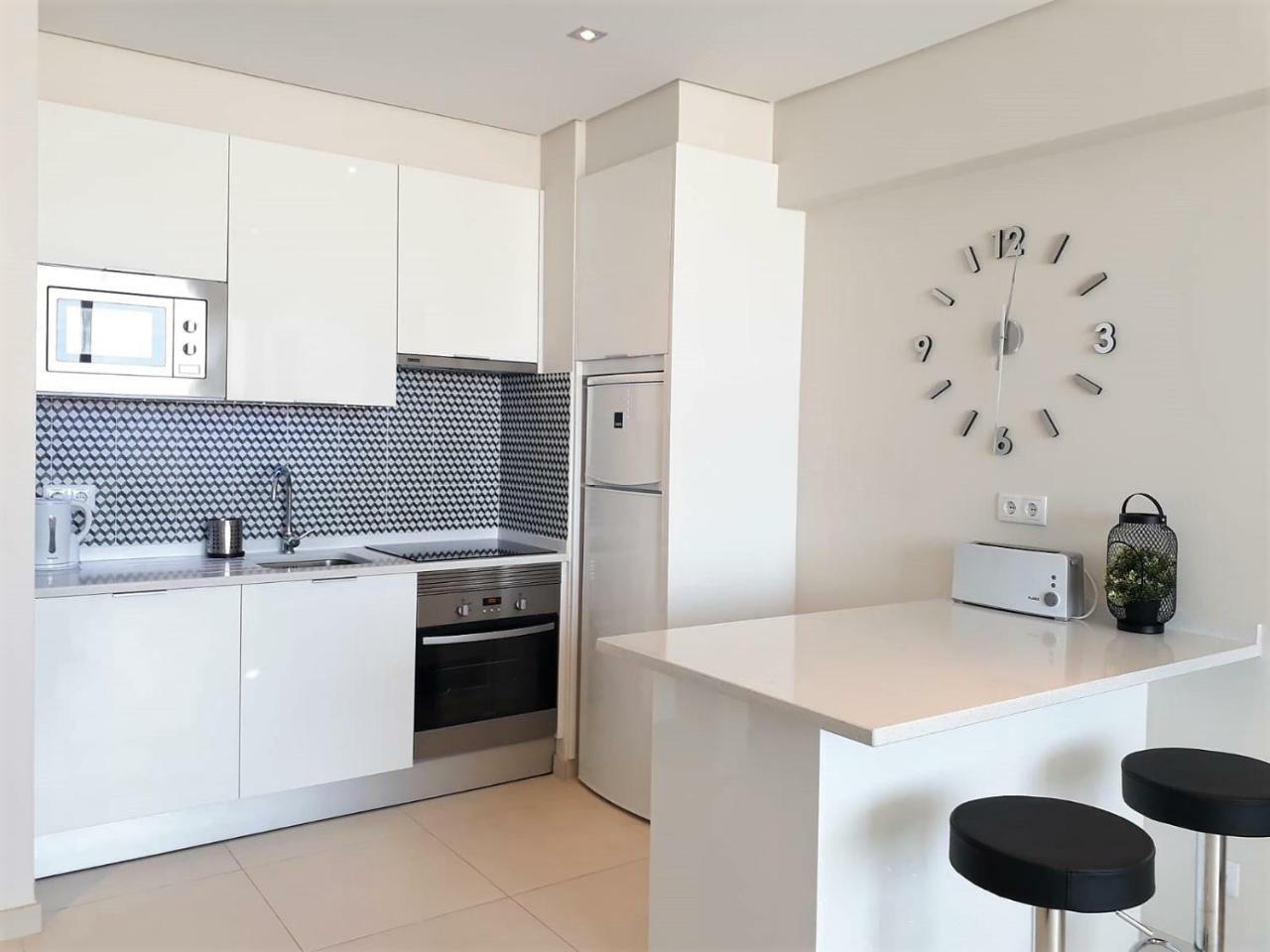 Abmar- Por-Do-Sol, Vista Mar, Remodelado, Wifi, 80Mt Praia Quarteira Exterior photo